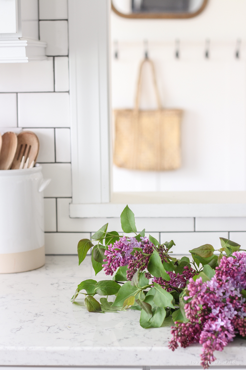 Home and lifestyle blogger Liz Fourez shares simple spring decorating inspiration with fresh lilacs picked from her yard