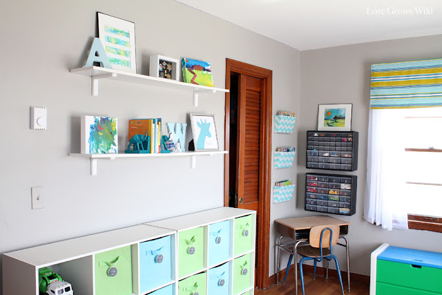 Kid's Playroom Makeover with lots of organizing tips and decor ideas! #playroom #kids #decor